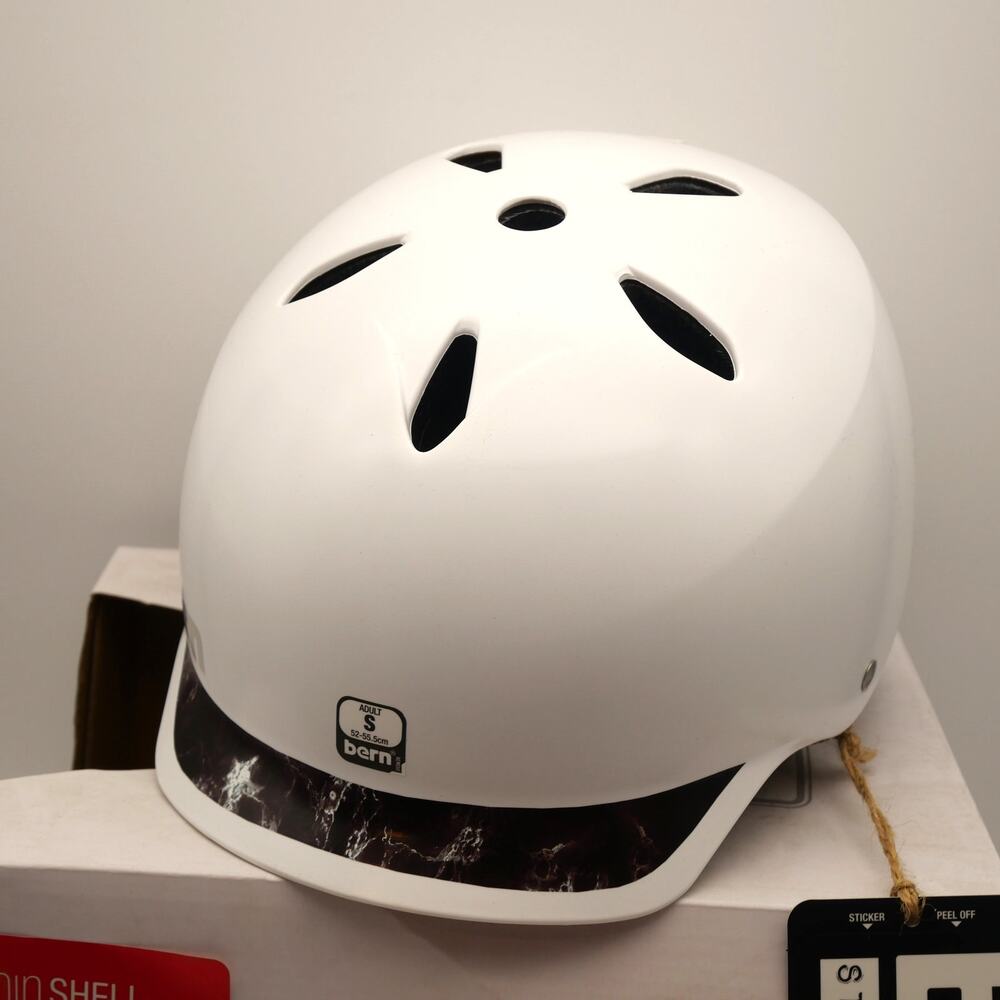 NEW Bern Lenox Women's Small White Helmet Snow Bike Skate Fits Size 52-55.5 cm
